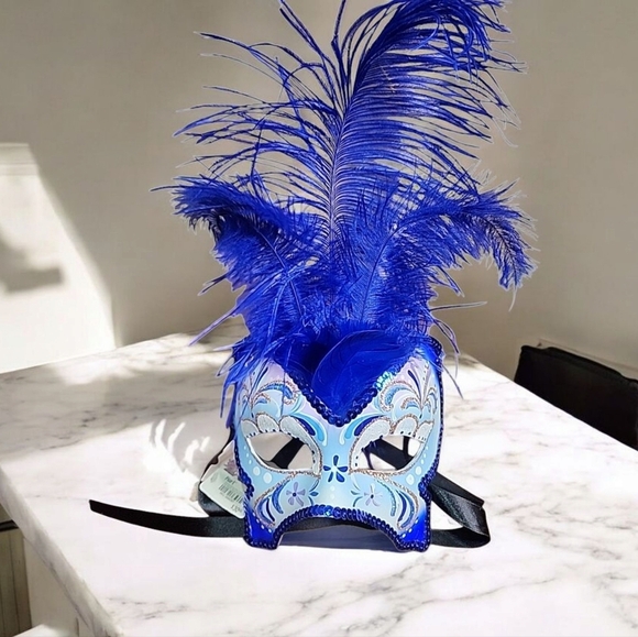 Pier 1  Italian Womens Masquerade Mask... signed 2013 - Picture 1 of 8